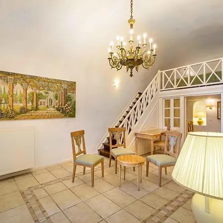 Golden Grey Goose Lägenhet *