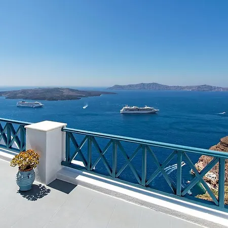 Golden Grey Goose Fira (Santorini)