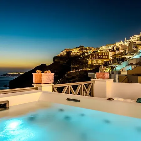 Golden Grey Goose Apartment Fira (Santorini)