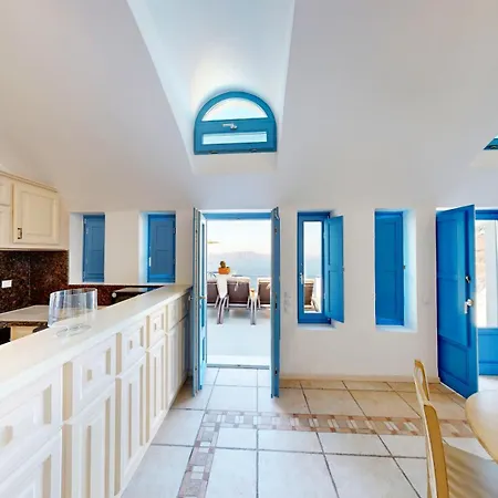 Golden Grey Goose Apartment *