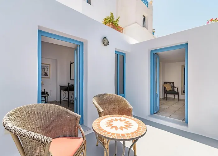 Golden Grey Goose Appartement Firá