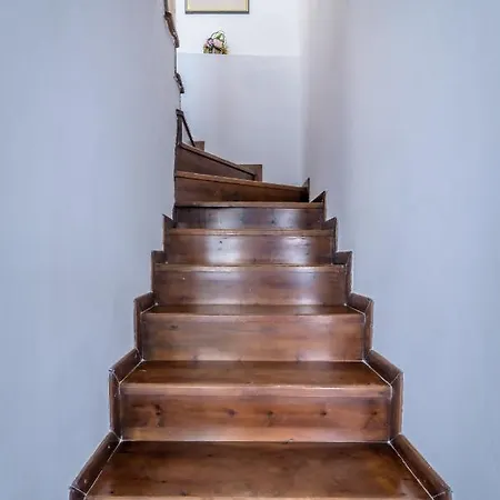 Golden Grey Goose Fira (Santorini)